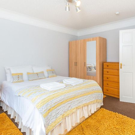 The View Spacious Apartment In Afan Forest Bike Park By Staystaycations Порт Толбът Екстериор снимка