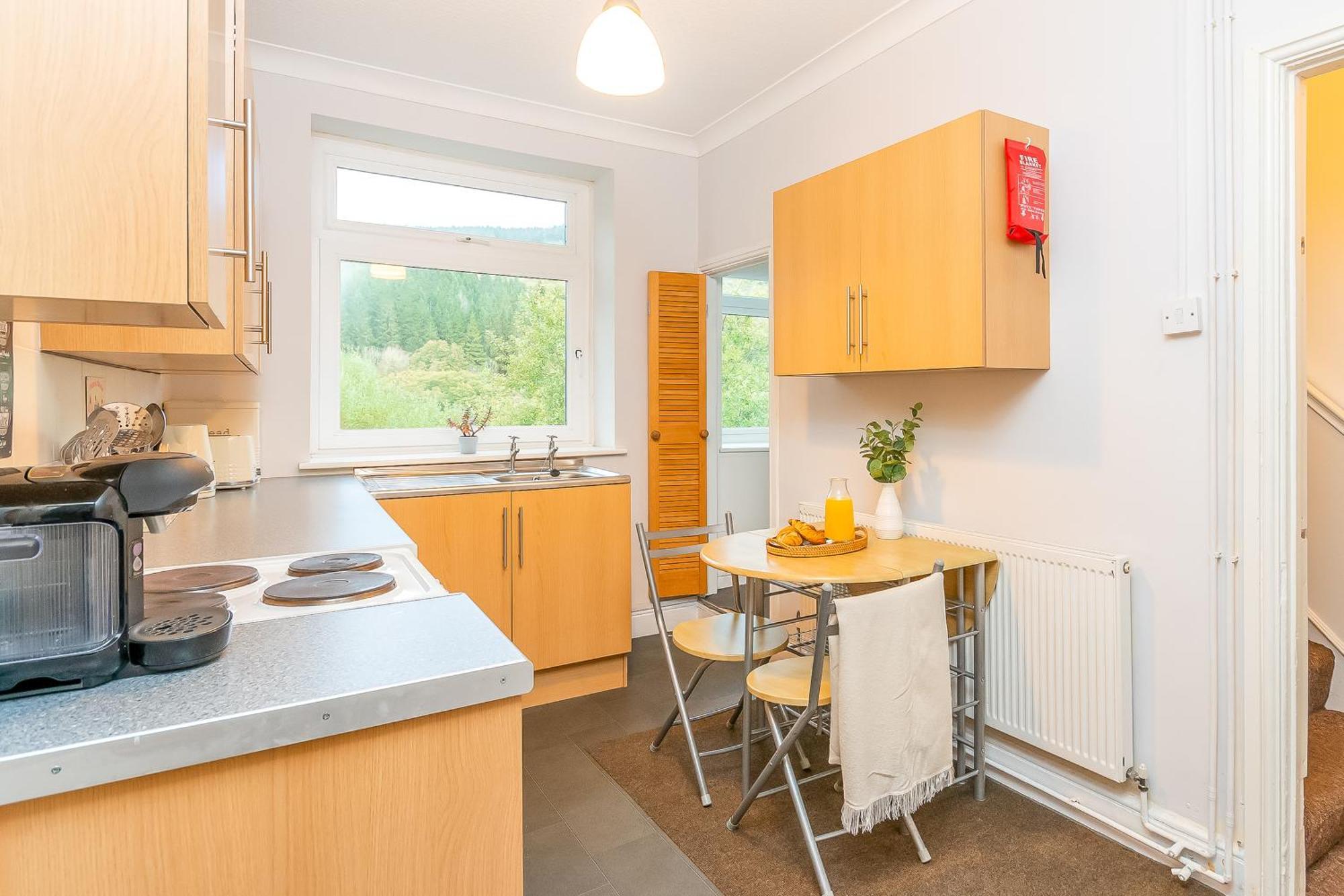 The View Spacious Apartment In Afan Forest Bike Park By Staystaycations Порт Толбът Екстериор снимка