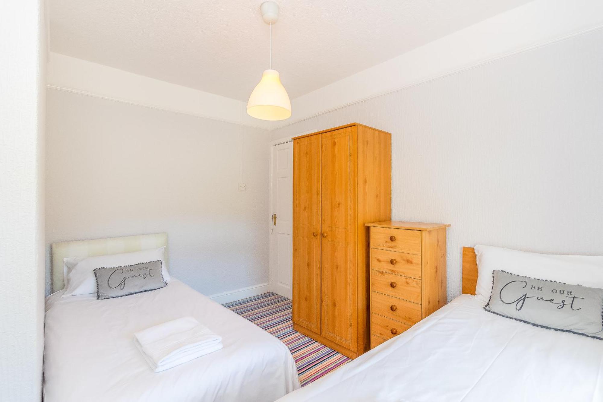 The View Spacious Apartment In Afan Forest Bike Park By Staystaycations Порт Толбът Екстериор снимка