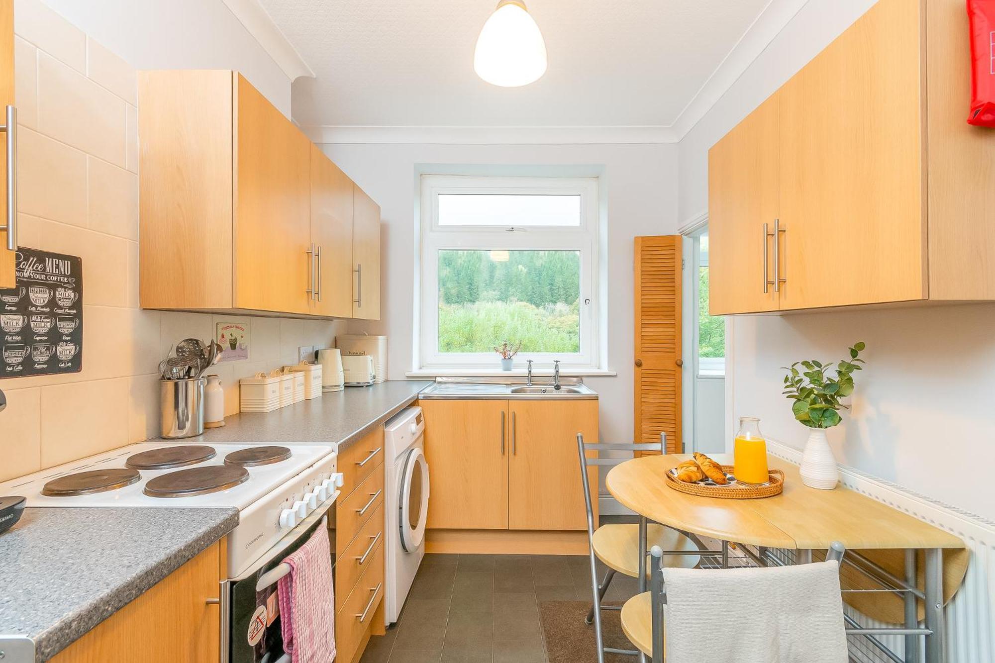 The View Spacious Apartment In Afan Forest Bike Park By Staystaycations Порт Толбът Екстериор снимка