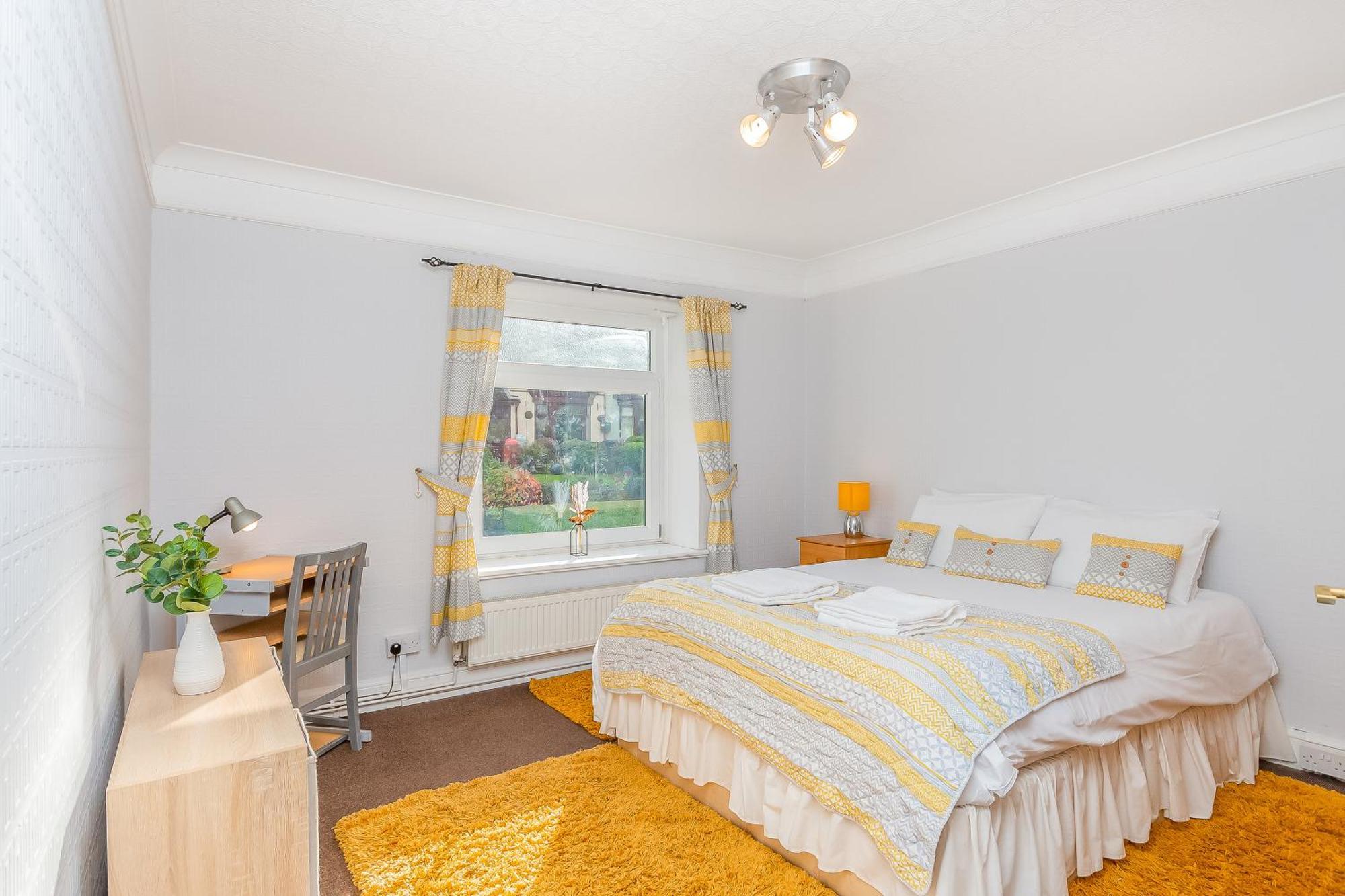 The View Spacious Apartment In Afan Forest Bike Park By Staystaycations Порт Толбът Екстериор снимка